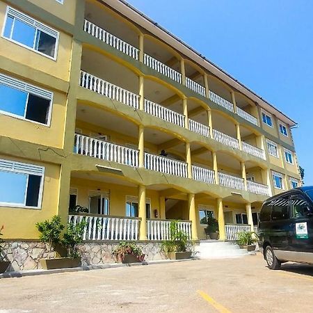 Karibu Bb Suites Entebbe Ngoại thất bức ảnh