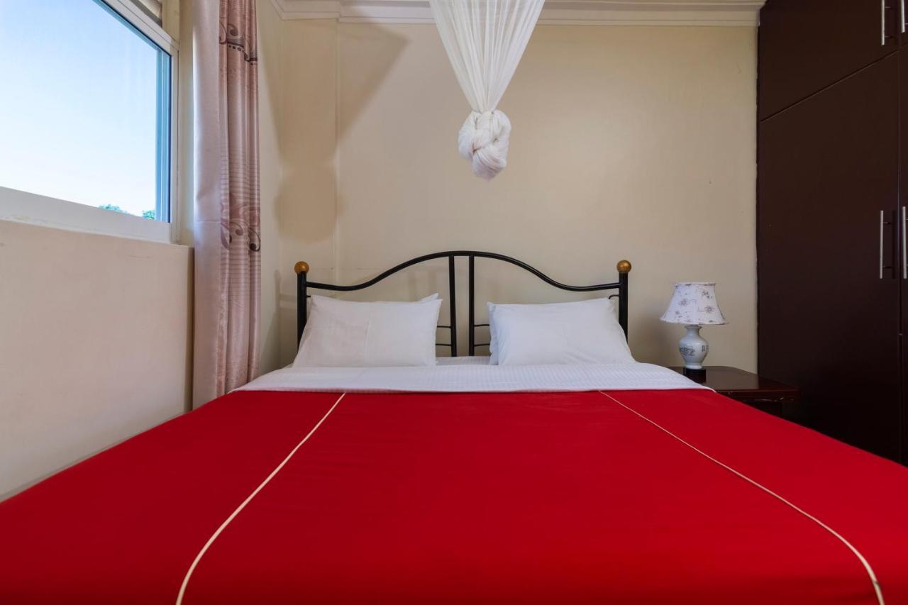 Karibu Bb Suites Entebbe Ngoại thất bức ảnh