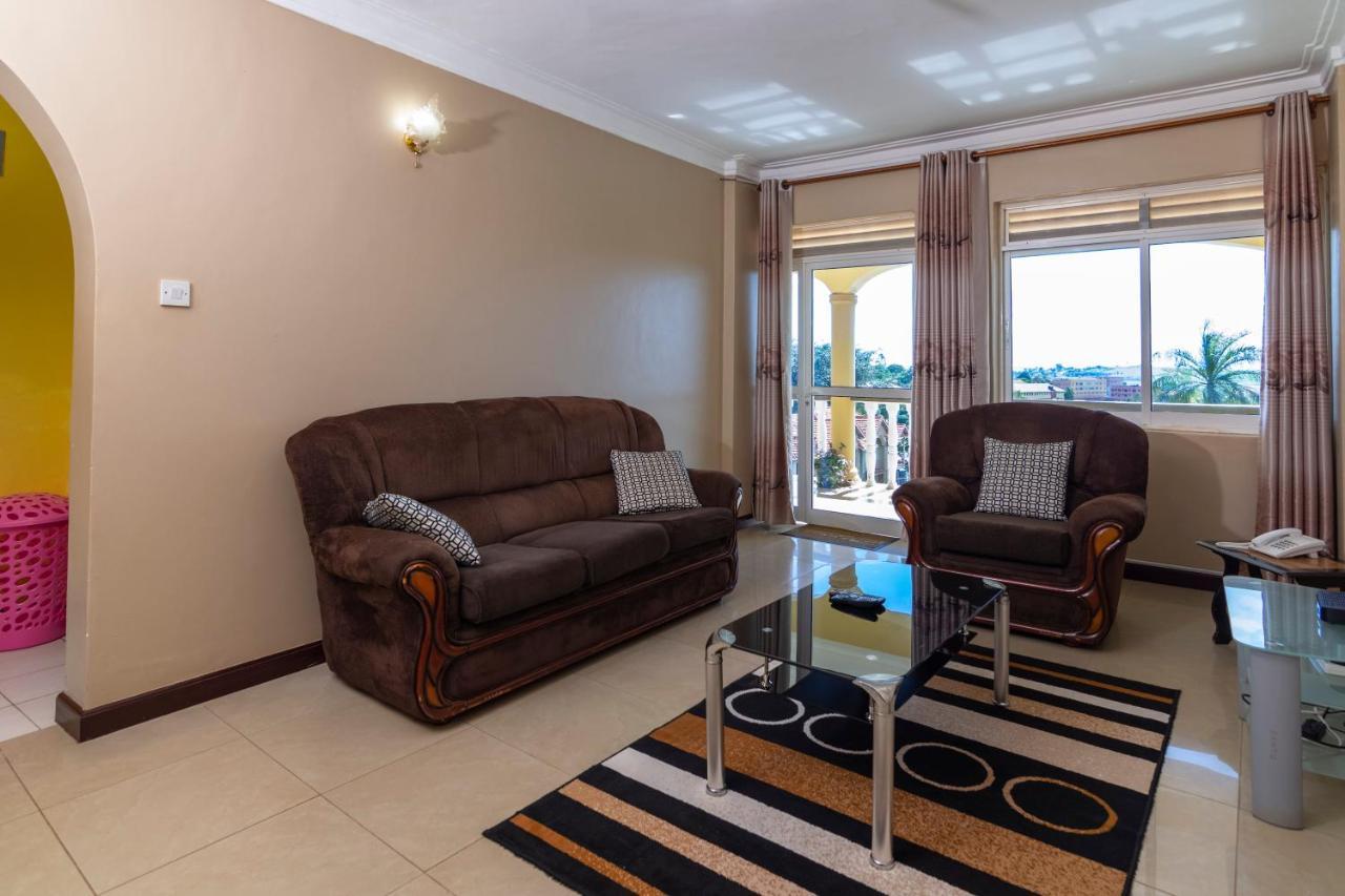 Karibu Bb Suites Entebbe Ngoại thất bức ảnh